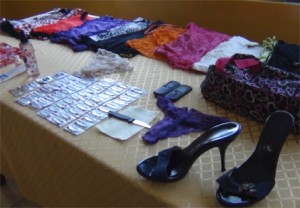 PRENDAS DE LAS MENORES DE EDAD