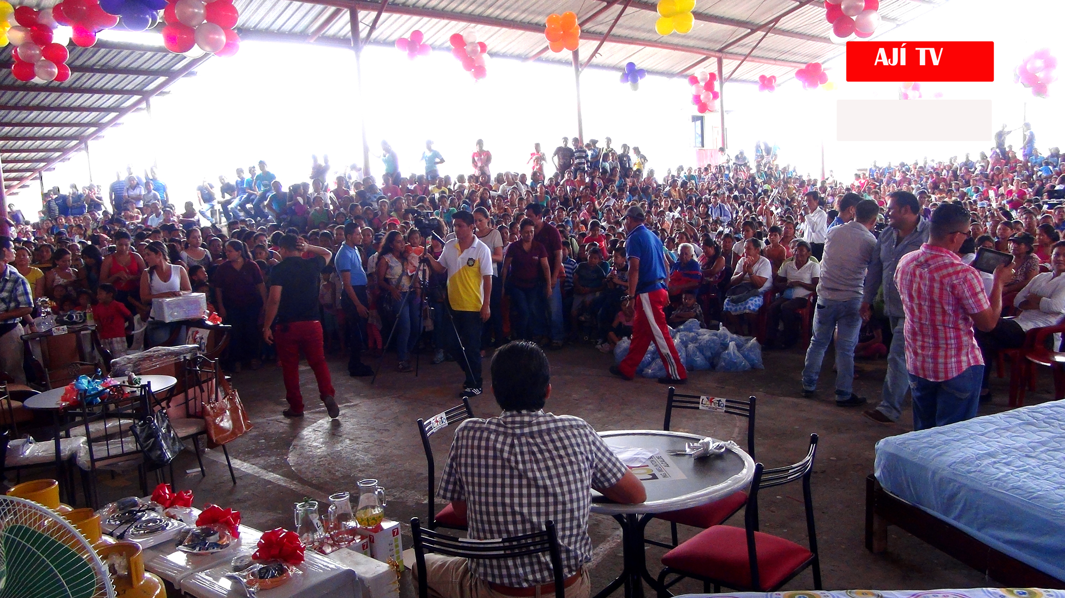 FOTO OK OK GENTE LORETO