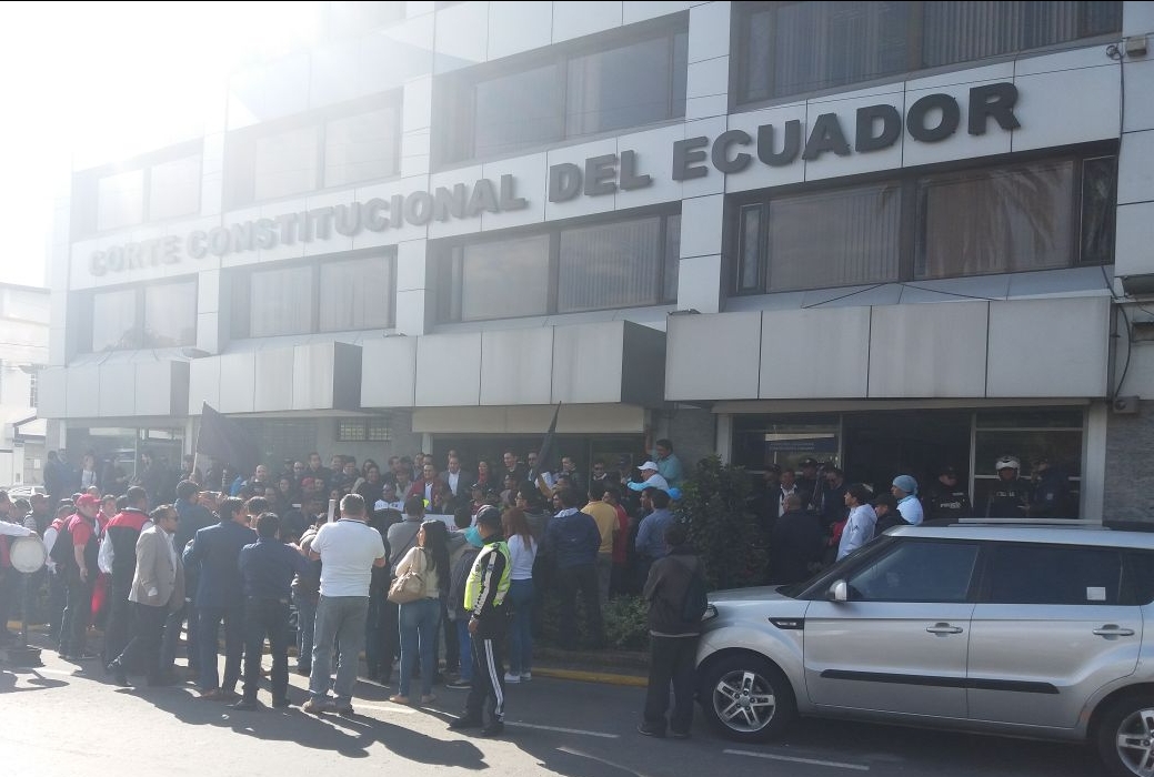 CORTE CONSTITUCIONAL ANULA TECHO A LAS UTILIDADES