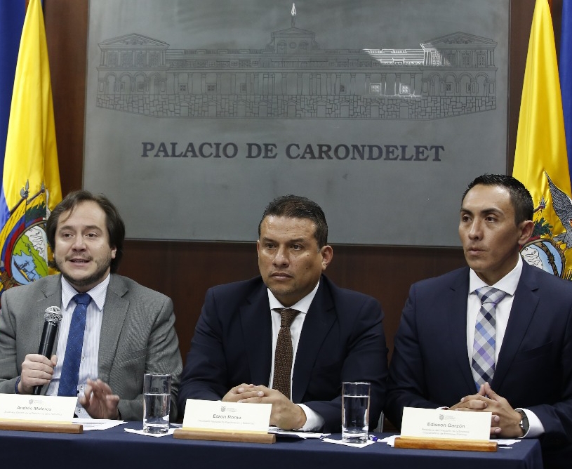 plan de restructuración y optimización, prevé eliminación de Ministerios.