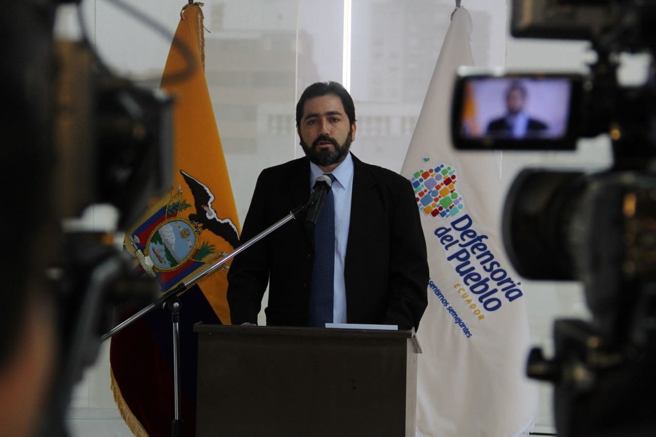 DEFENSORÍA DEL PUEBLO EN LA MIRA DEL CPCCS-T