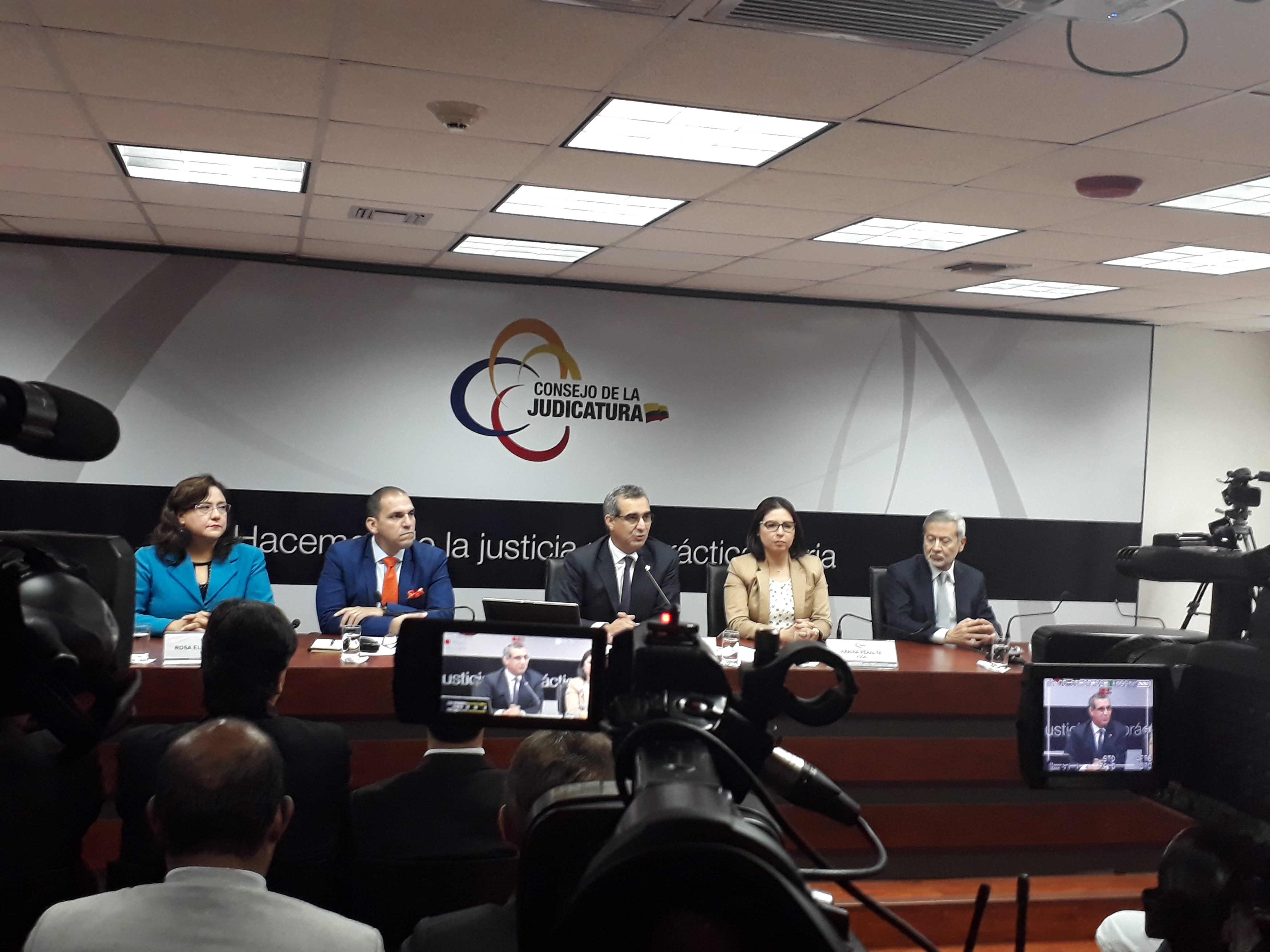 Vocales de la Judicatura, cesados por el Consejo de Participación Ciudadana y Control Social transitorio, presentarán recurso de revisión.