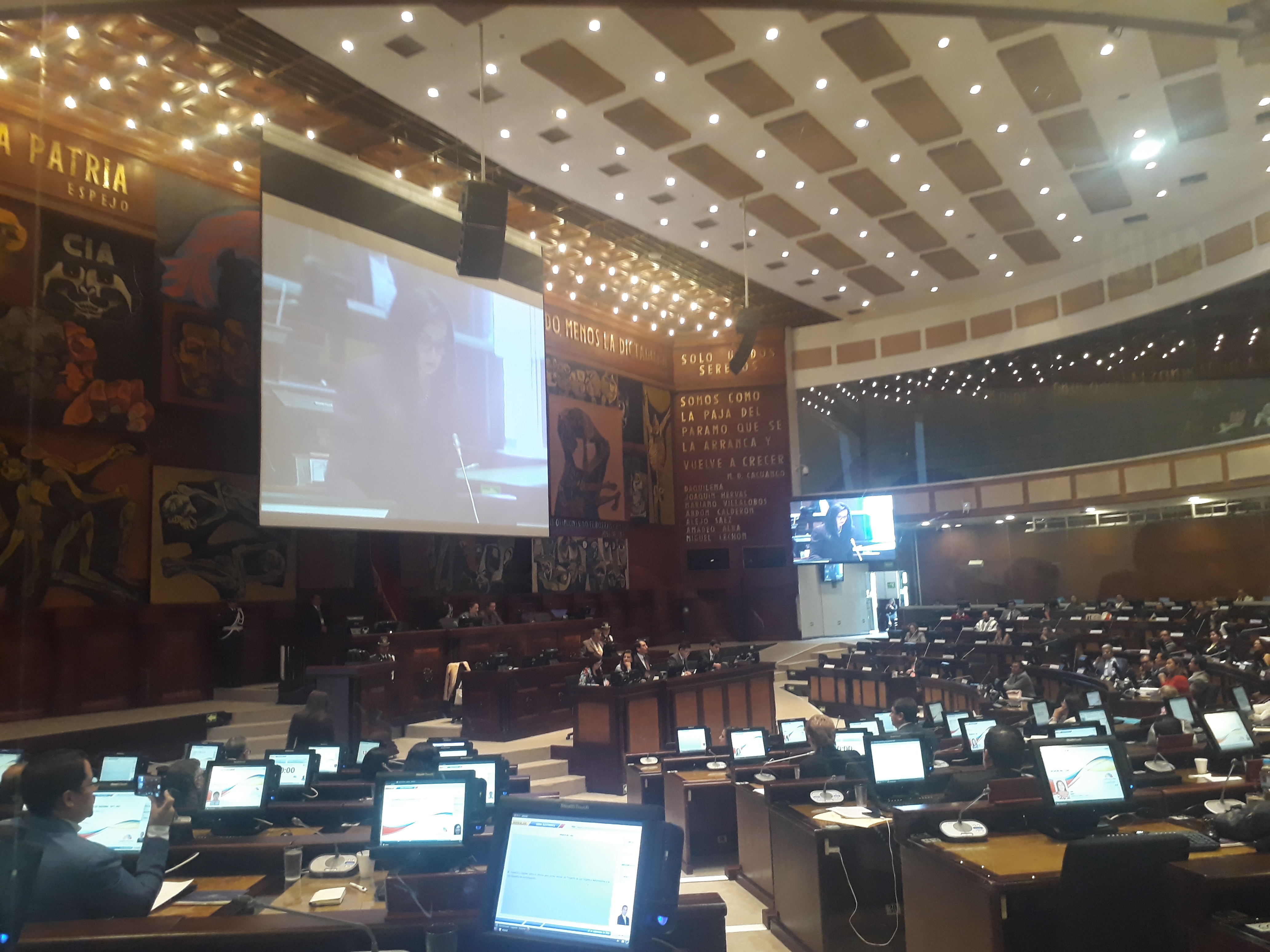 Asamblea cerró debate de la Ley de Comunicación, eliminando linchamiento mediático y suprime la Supercom.