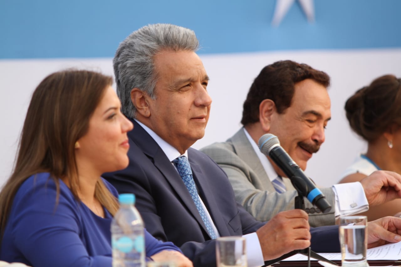 PRESIDENTE OFRECIÓ CUMPLIR EL SUEÑO DE LA COSTA ECUATORIANA, CON LA CONSTRUCCIÓN DEL TREN PLAYERO.