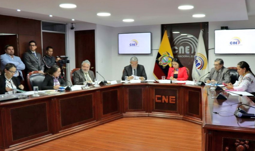 Discrepancias en la primera reunión de los flamantes vocales del CNE