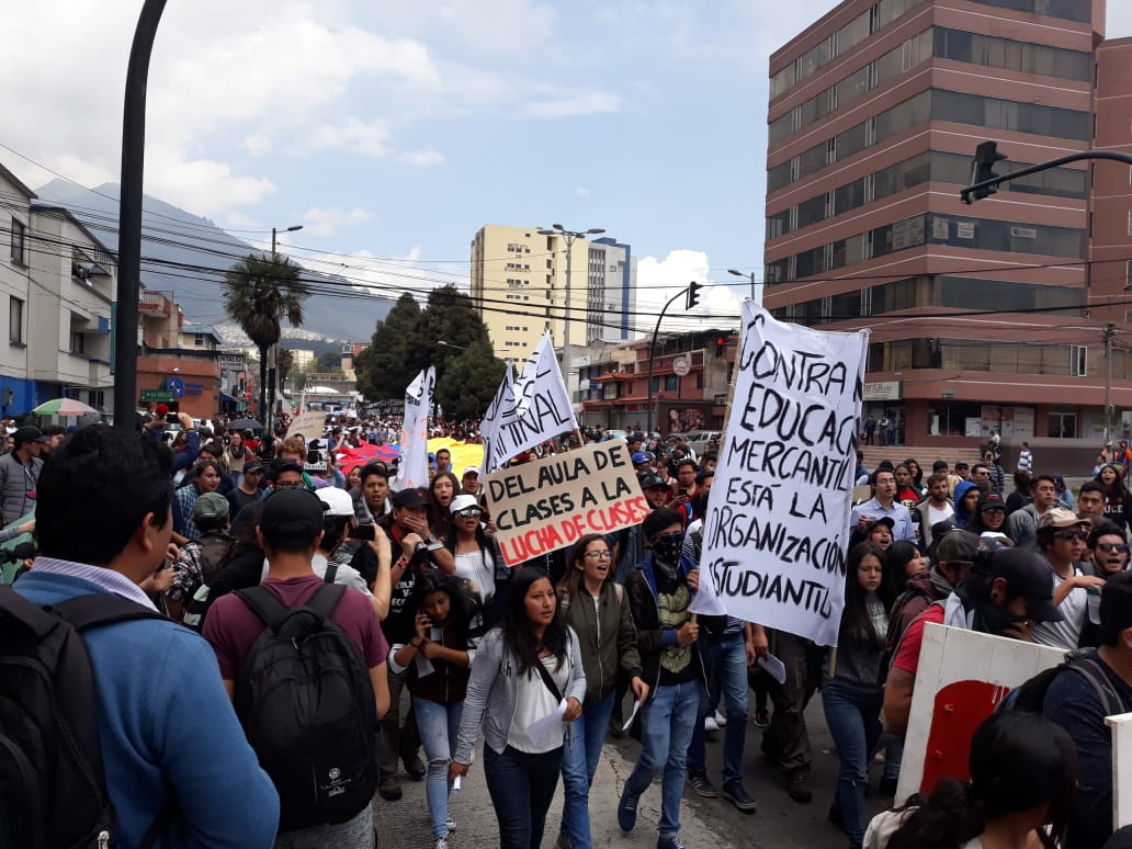 ESTUDIANTES RECHAZAN REDUCCIÓN PRESUPUESTARIA.