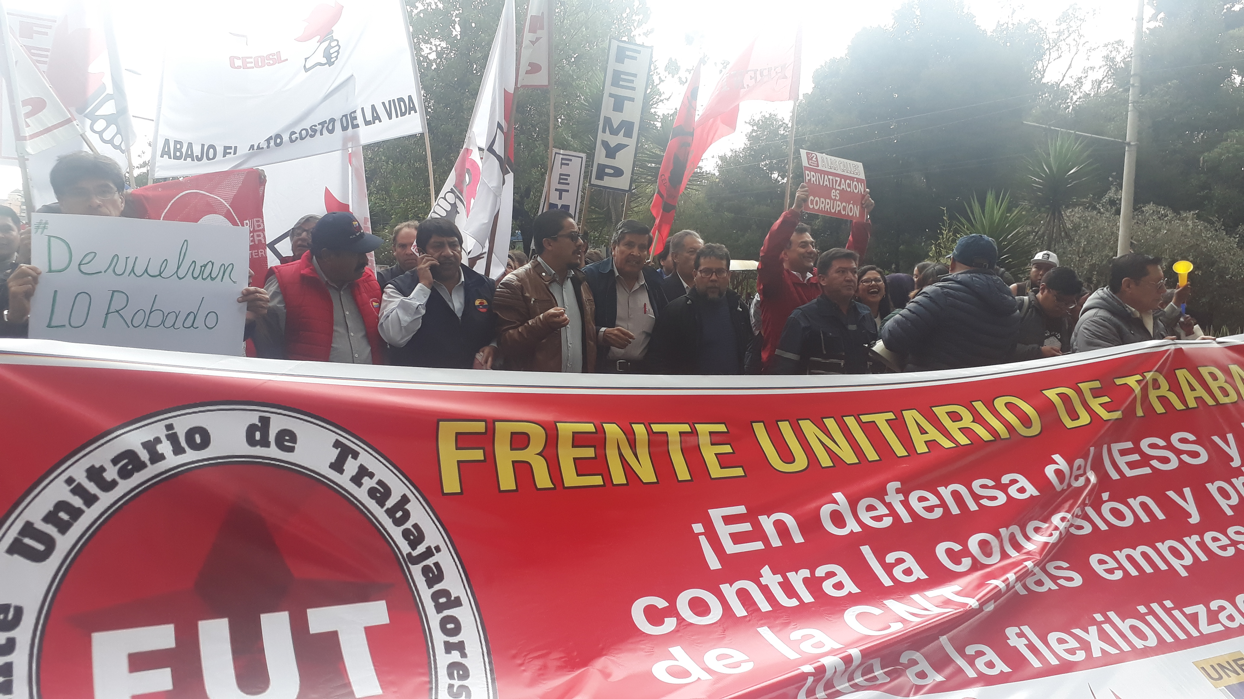Rechazo a medidas económicas moviliza a organizaciones sociales e indígenas.