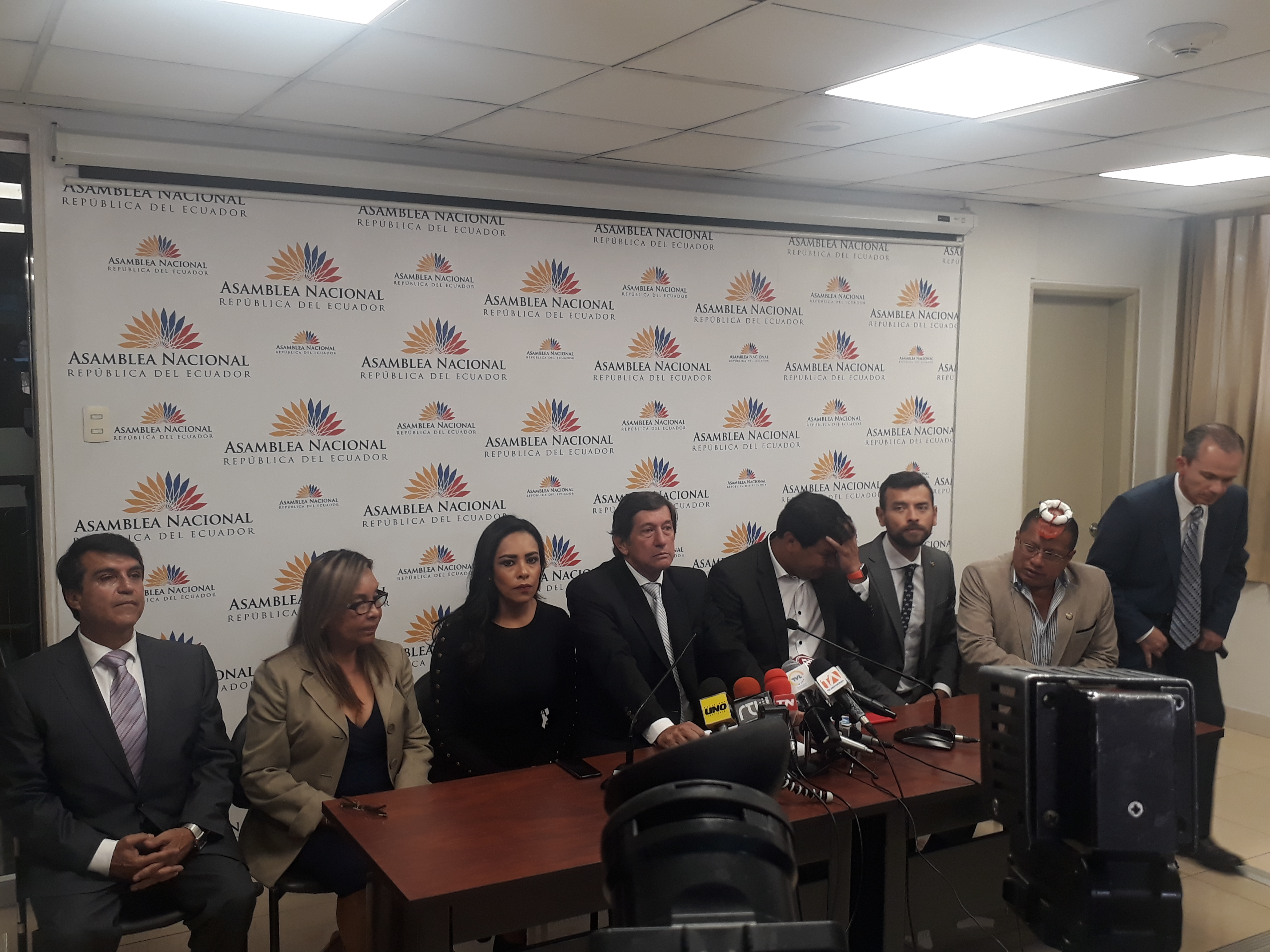 Ex integrantes de la Comisión Multipartidista que investigó el caso del general Jorge Gabela solicitan creación de una nueva Comisión