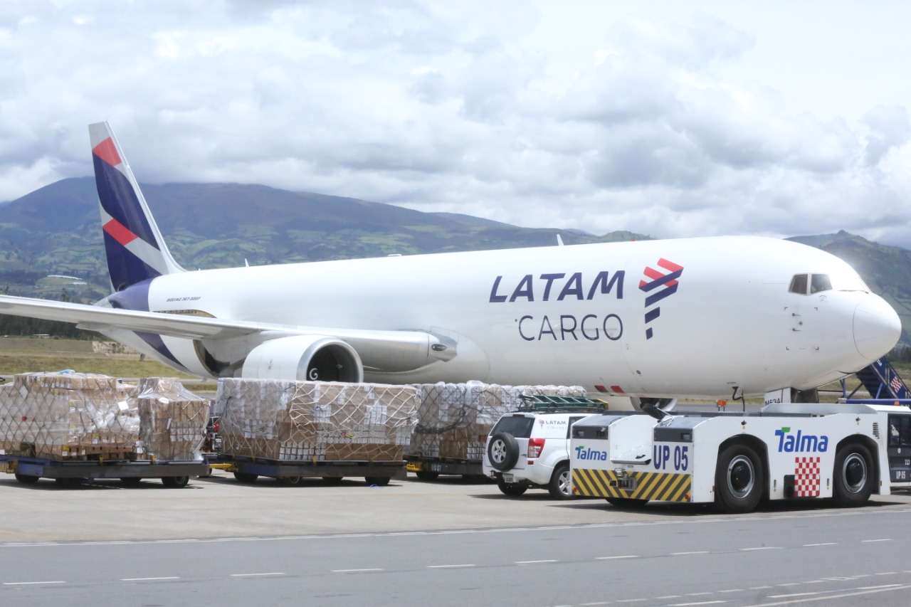 NUEVO LOTE DE VACUNAS CONTRA EL COVID-19 LLEGA AL PAIS.